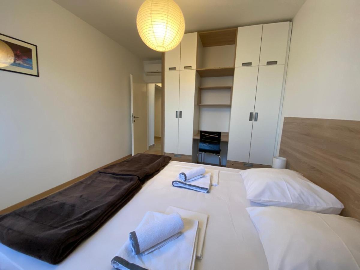 Apartments Carpe Diem Primosten Luaran gambar