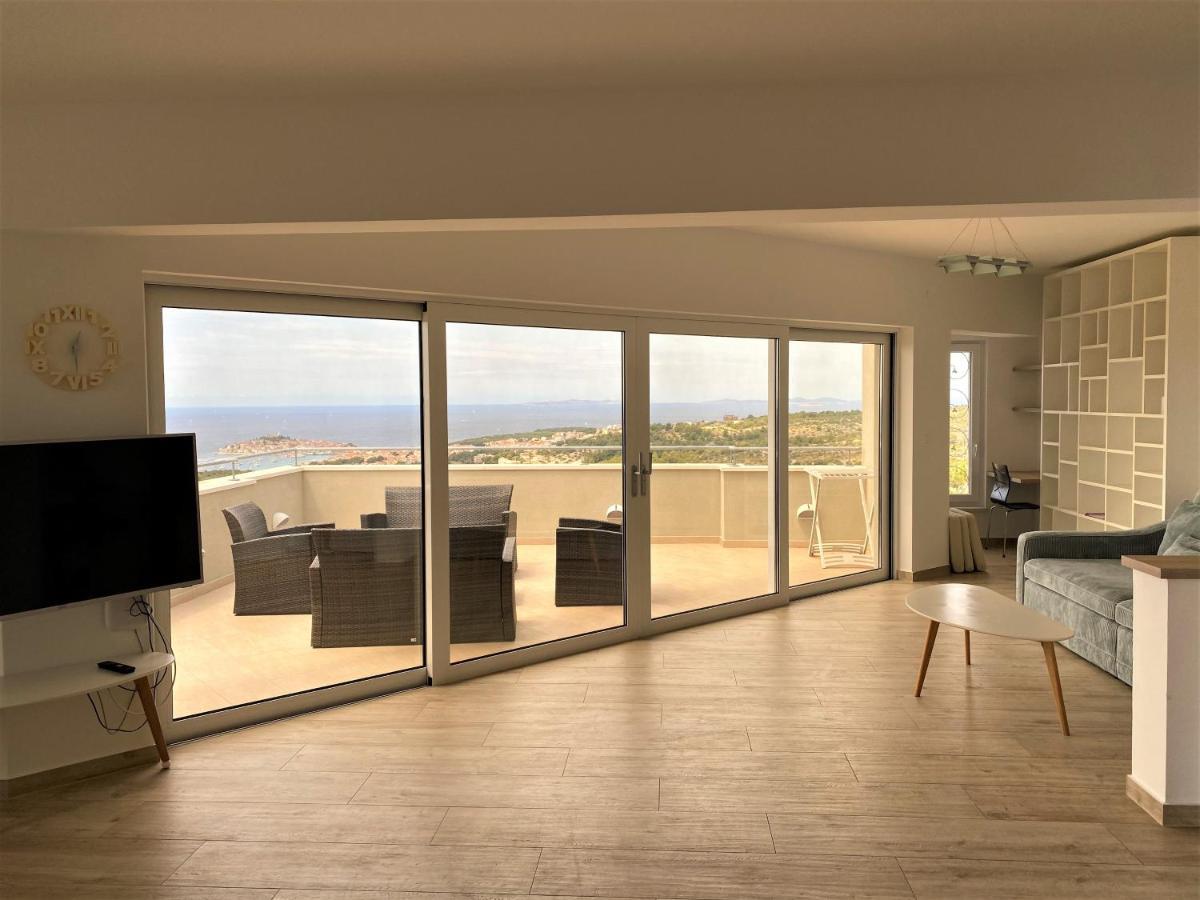 Apartments Carpe Diem Primosten Luaran gambar