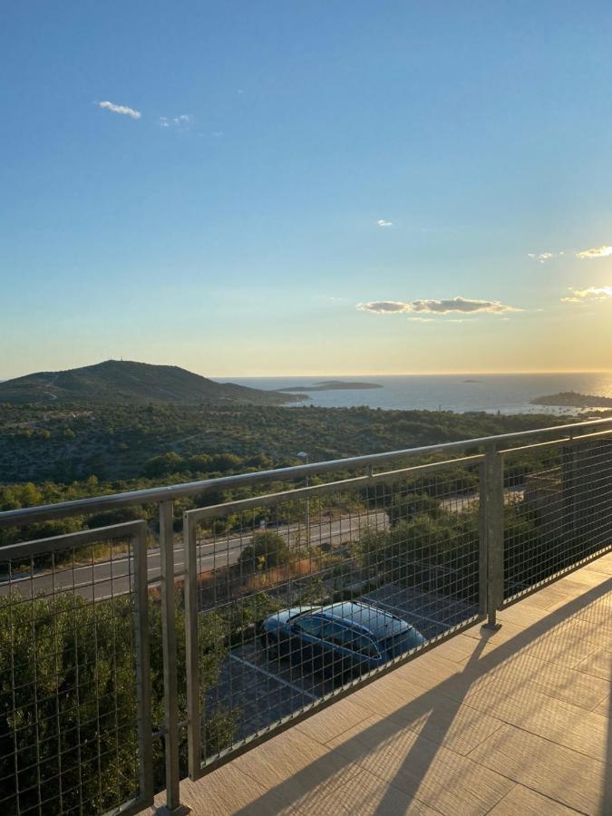 Apartments Carpe Diem Primosten Luaran gambar
