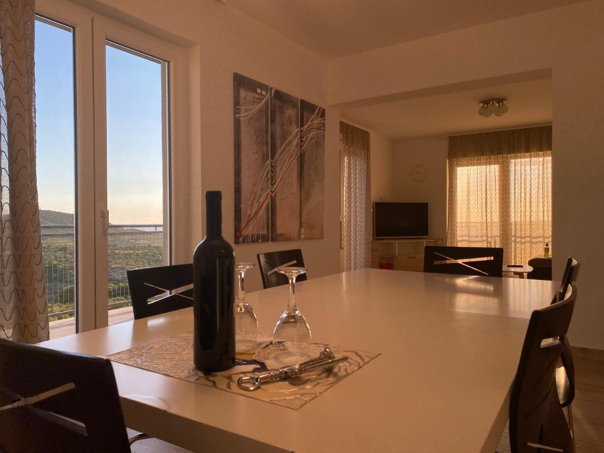 Apartments Carpe Diem Primosten Luaran gambar