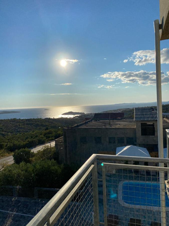 Apartments Carpe Diem Primosten Luaran gambar