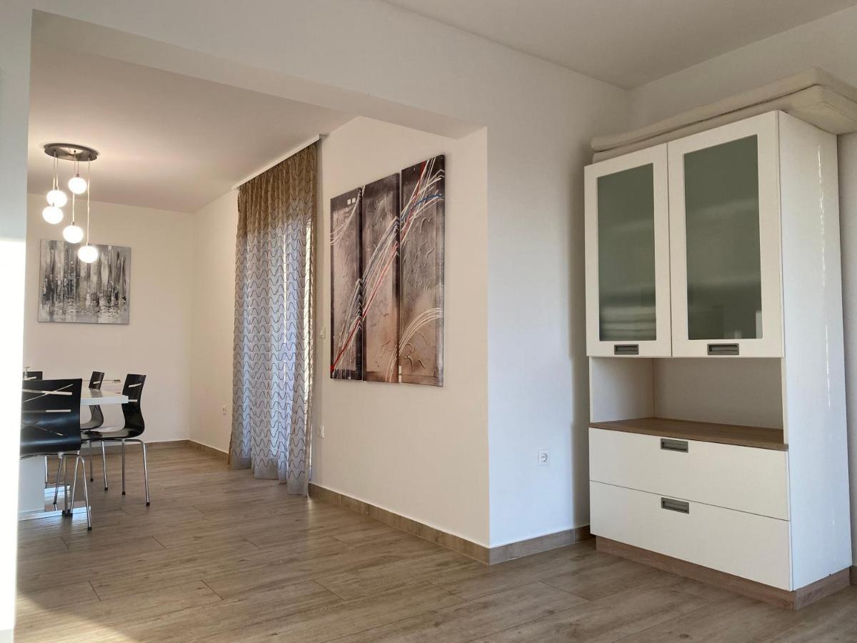 Apartments Carpe Diem Primosten Luaran gambar