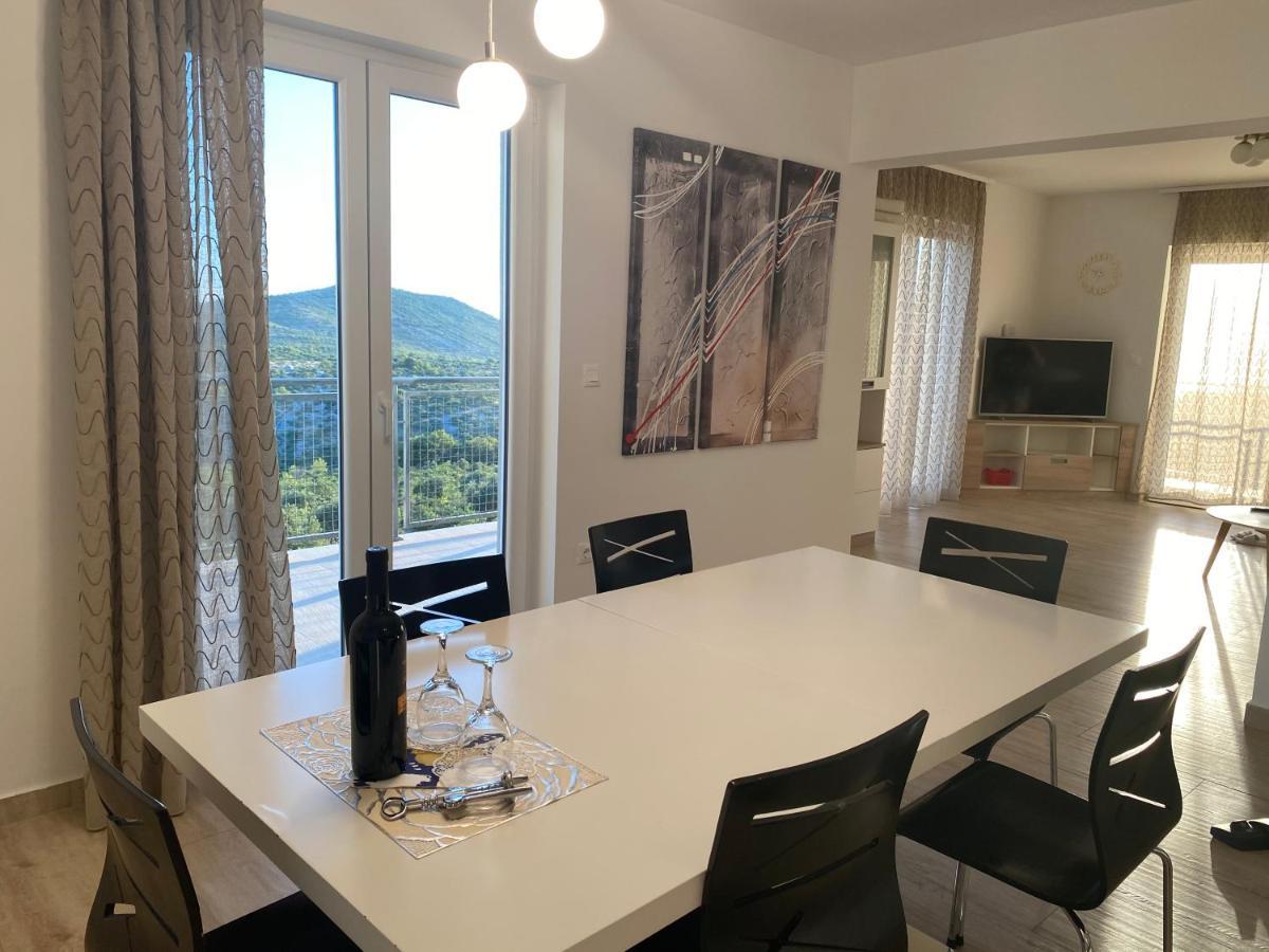 Apartments Carpe Diem Primosten Luaran gambar