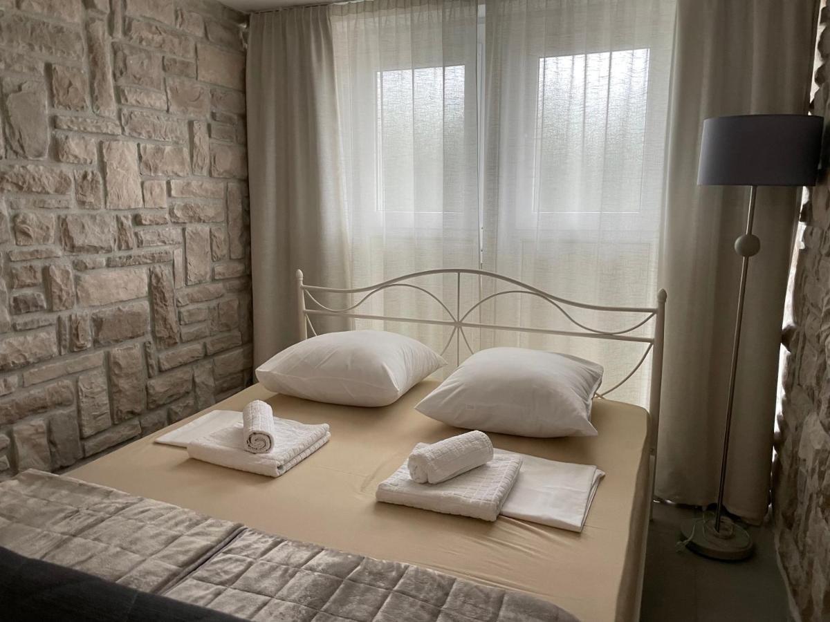 Apartments Carpe Diem Primosten Luaran gambar